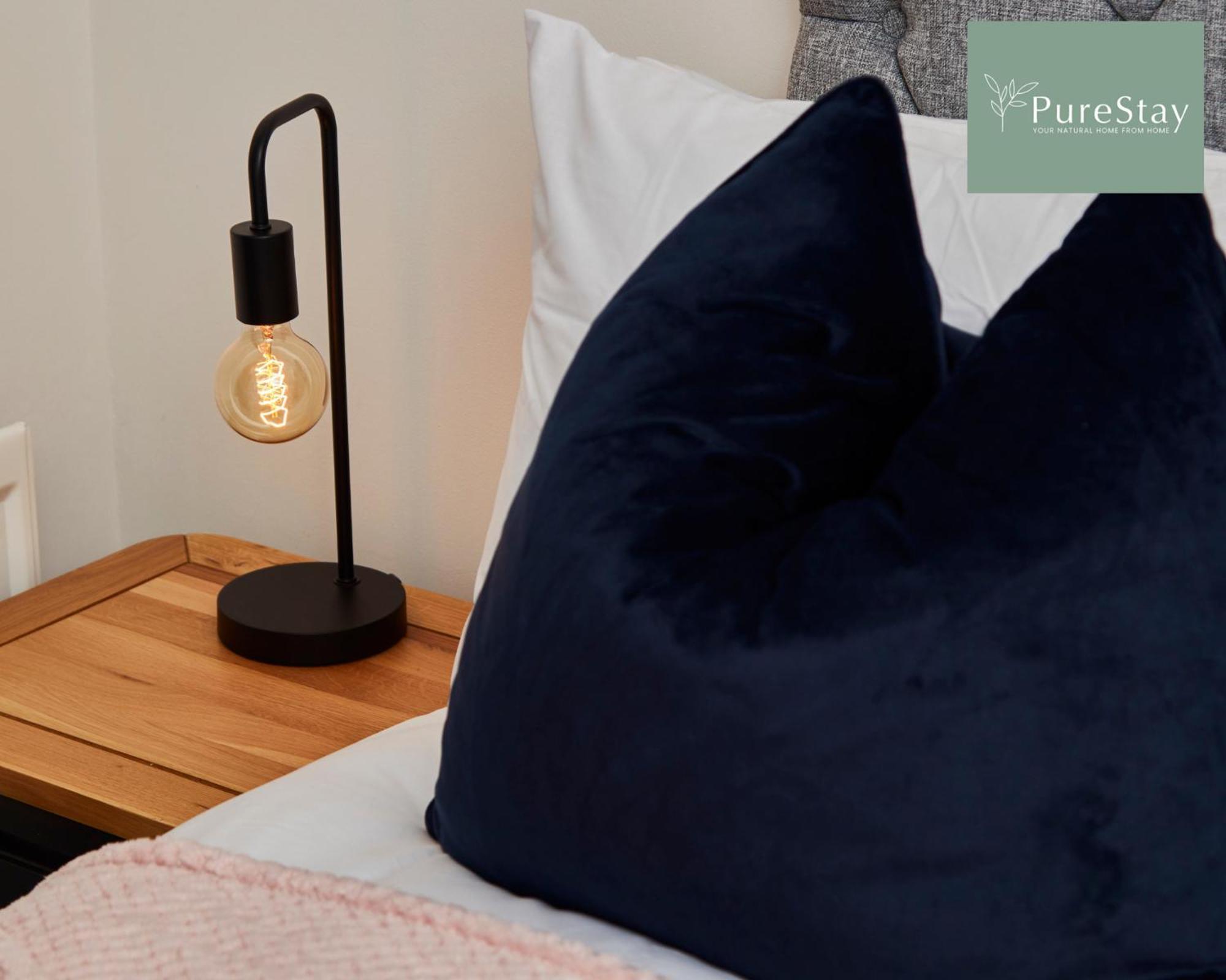 Beautiful Four Bed House By Purestay Short Lets & Serviced Accommodation Coventry With Parking 外观 照片