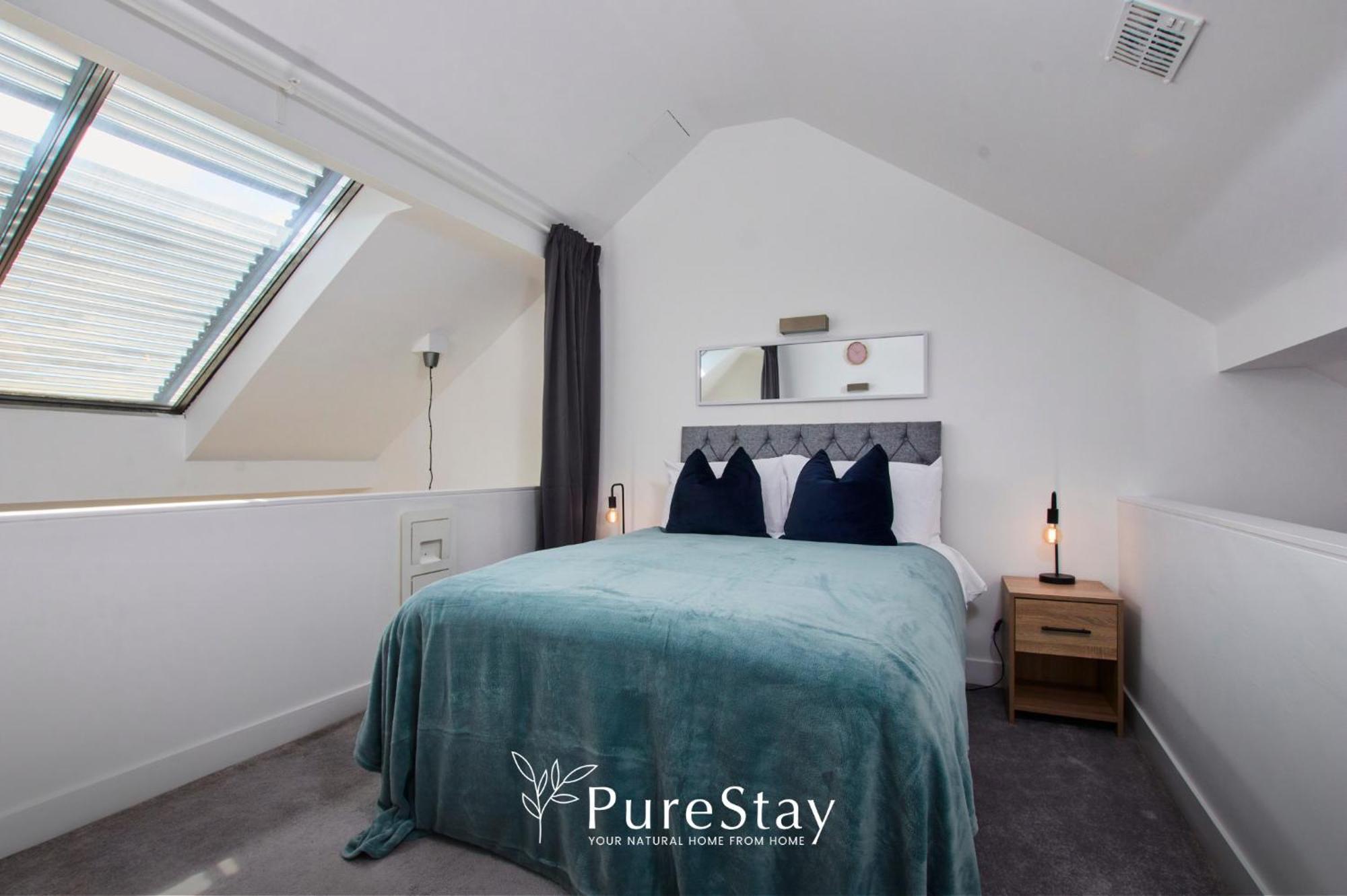 Beautiful Four Bed House By Purestay Short Lets & Serviced Accommodation Coventry With Parking 外观 照片